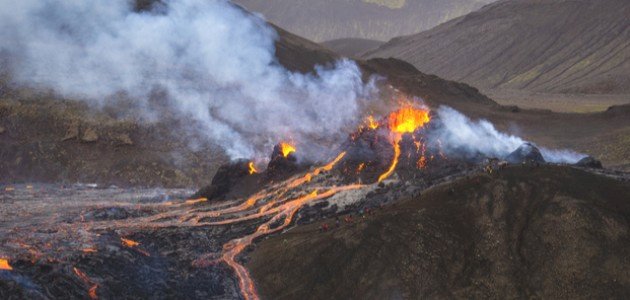 أسباب حدوث البراكين