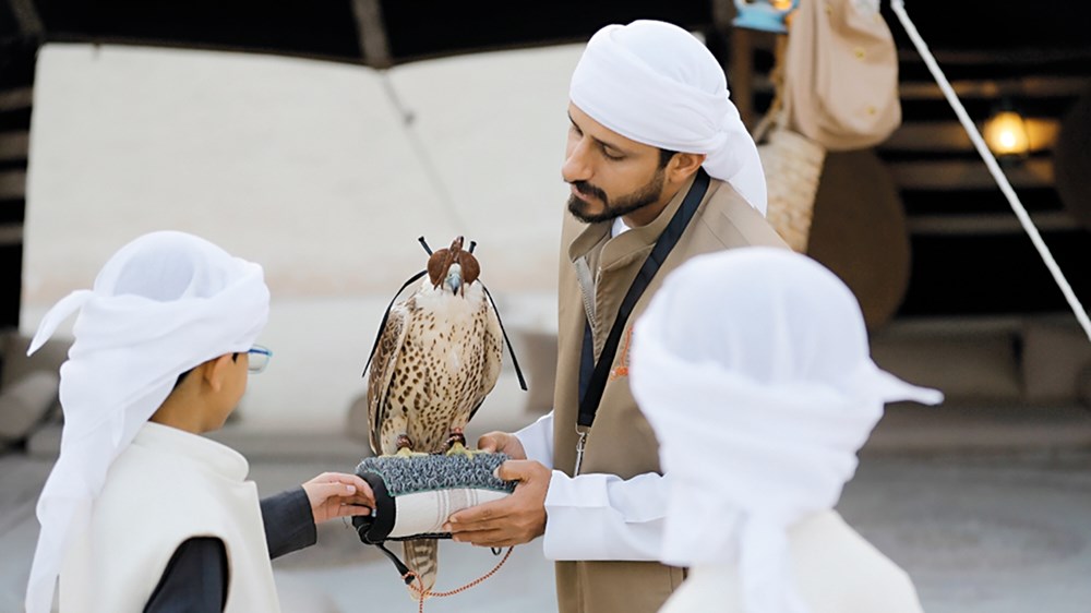 على قائمة  اليونسكو ..  «الصّقارة» إرث عريق