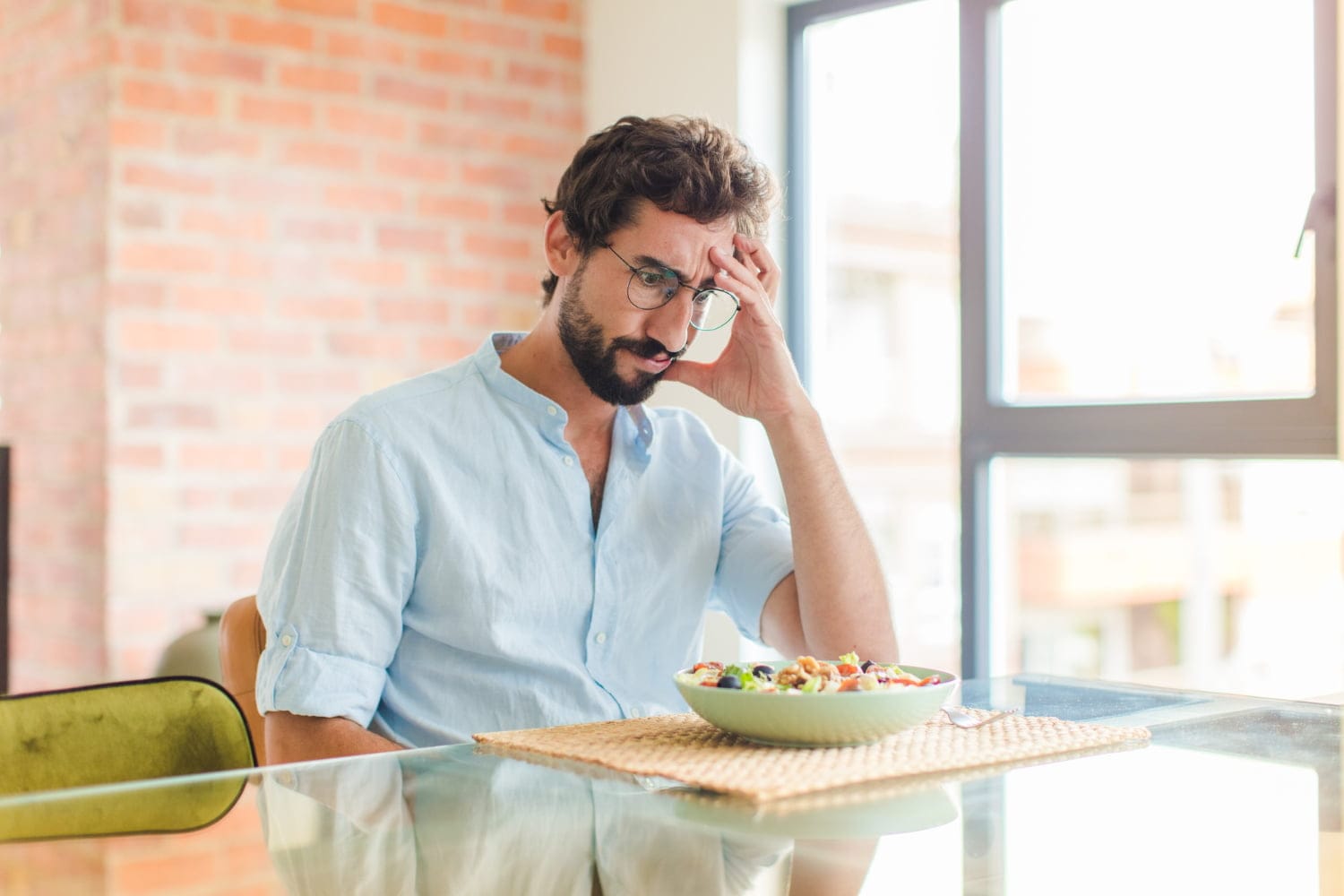 كيف يؤثر نقص فيتامين د على القلق والتوتر؟